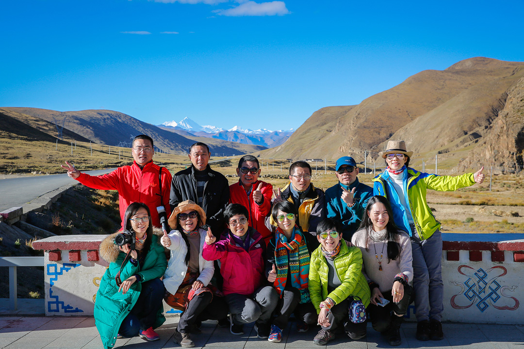 林芝+雅鲁藏布大峡谷+鲁朗林海+拉萨+羊湖+日喀则+珠穆朗玛峰+纳木错10日9晚 私家团