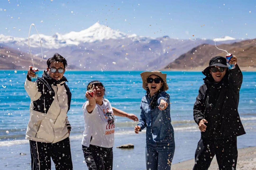 【私家团】拉萨+林芝巴松错+雅鲁藏布大峡谷+鲁朗林海+羊湖+色拉寺+纳木错7晚8日游