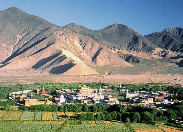 桑耶寺全景 桑耶寺全景