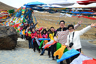 【私家团】拉萨+林芝巴松错+雅鲁藏布大峡谷+羊湖+日喀则+纳木错8晚9日游